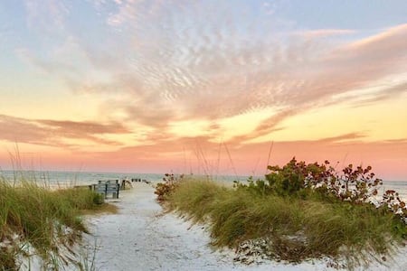 St Pete Beach Cottage