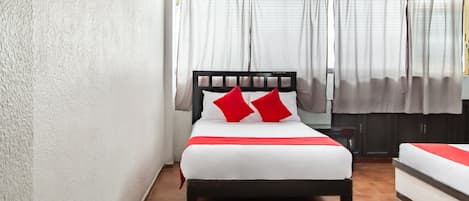 Standard Quadruple Room | Free WiFi, bed sheets