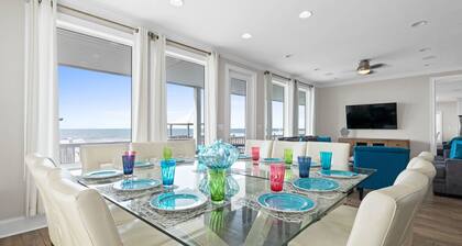 Amazing location! Oceanfront 12bdrm tiki bar pool