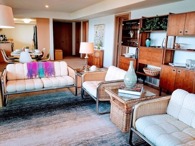 Gig Harbor- Secluded Apartment With Million Dollar View. 10-minute Walk To Town - Gig Harbor, WA