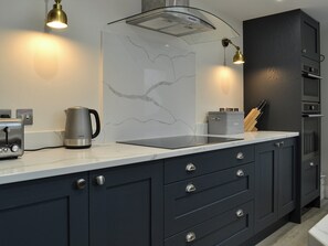 Geschirrspüler, Hochstuhl