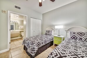3 Schlafzimmer, Reisekinderbett, WLAN, Bettwäsche