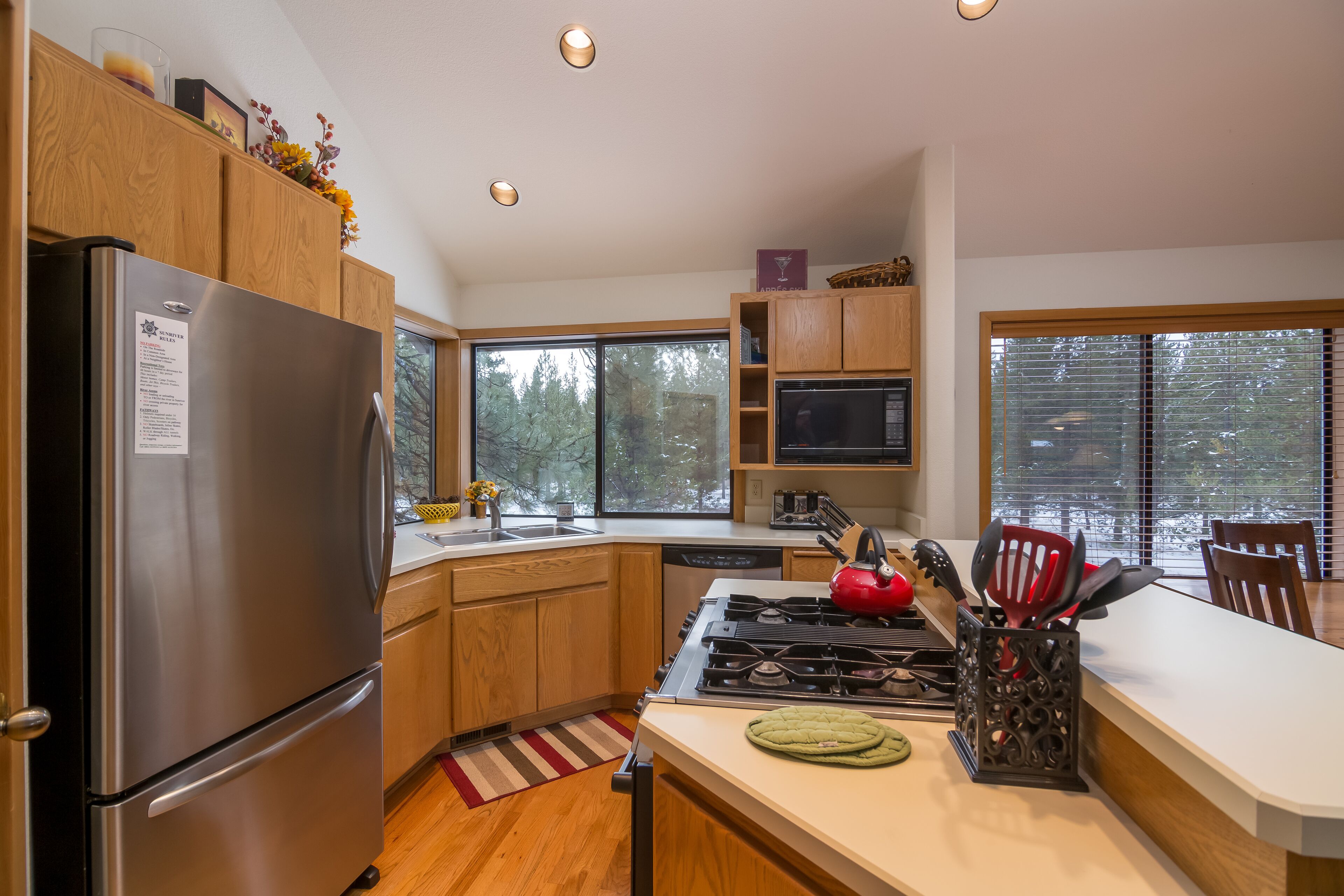 Lowland #3 3 masters, 8 SHARC passes and close to the Village/Sharc area!