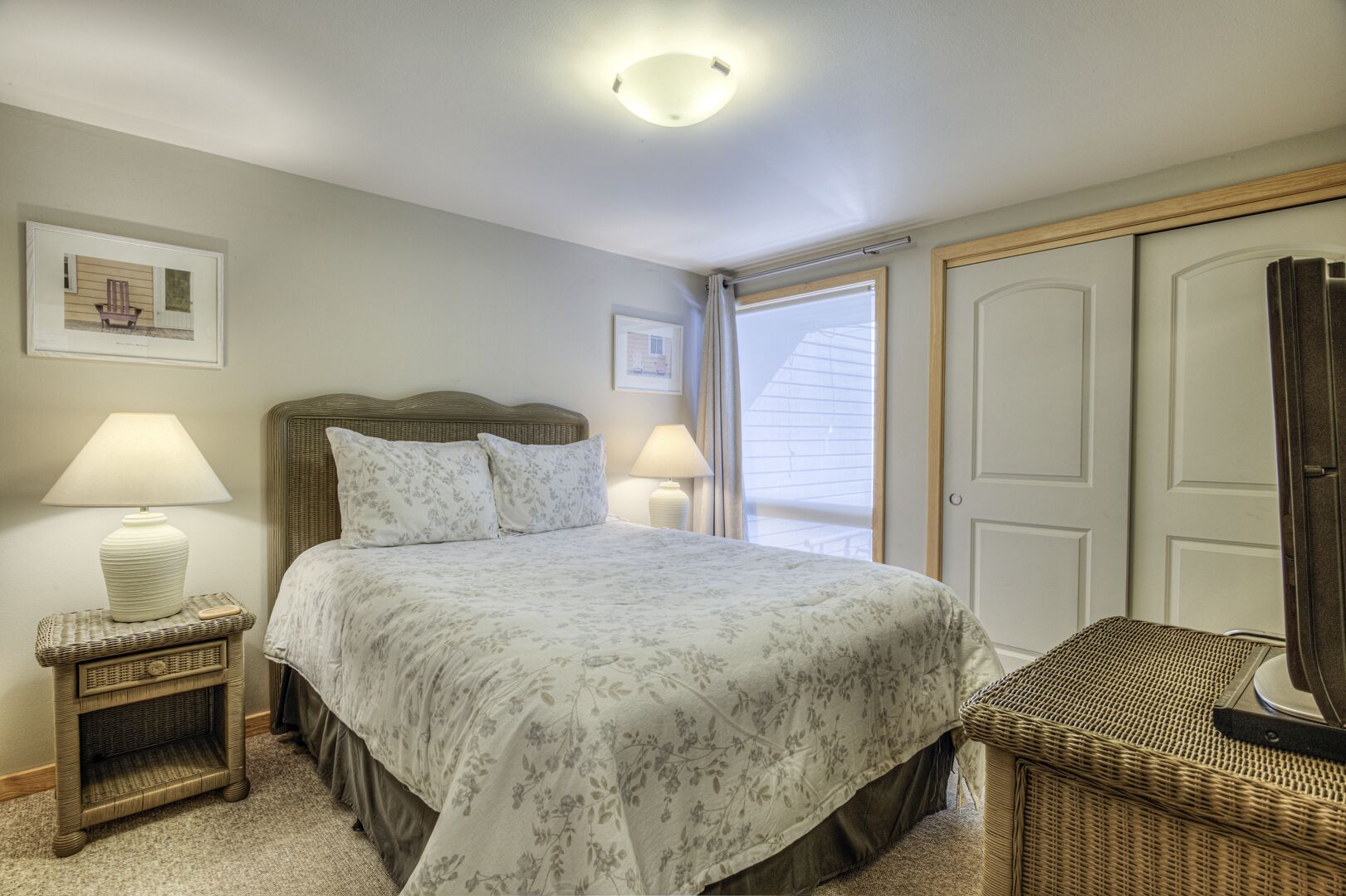 Mountain View Lodge Condo #14 -  4 SHARC PASSES! Golf Course Views!