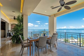 Outdoor dining - Beachfront Luxury at Casa Cobre in Molino de Agua (Puerto Vallarta)