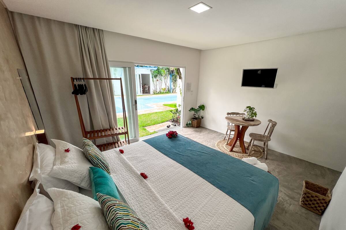 Pillowtop beds, minibar, in-room safe, blackout drapes