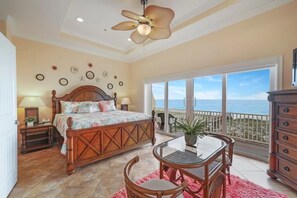 4 عدّة غرف نوم ومكواة/لوح كي وواي فاي مجانًا وملاءات أسرّة