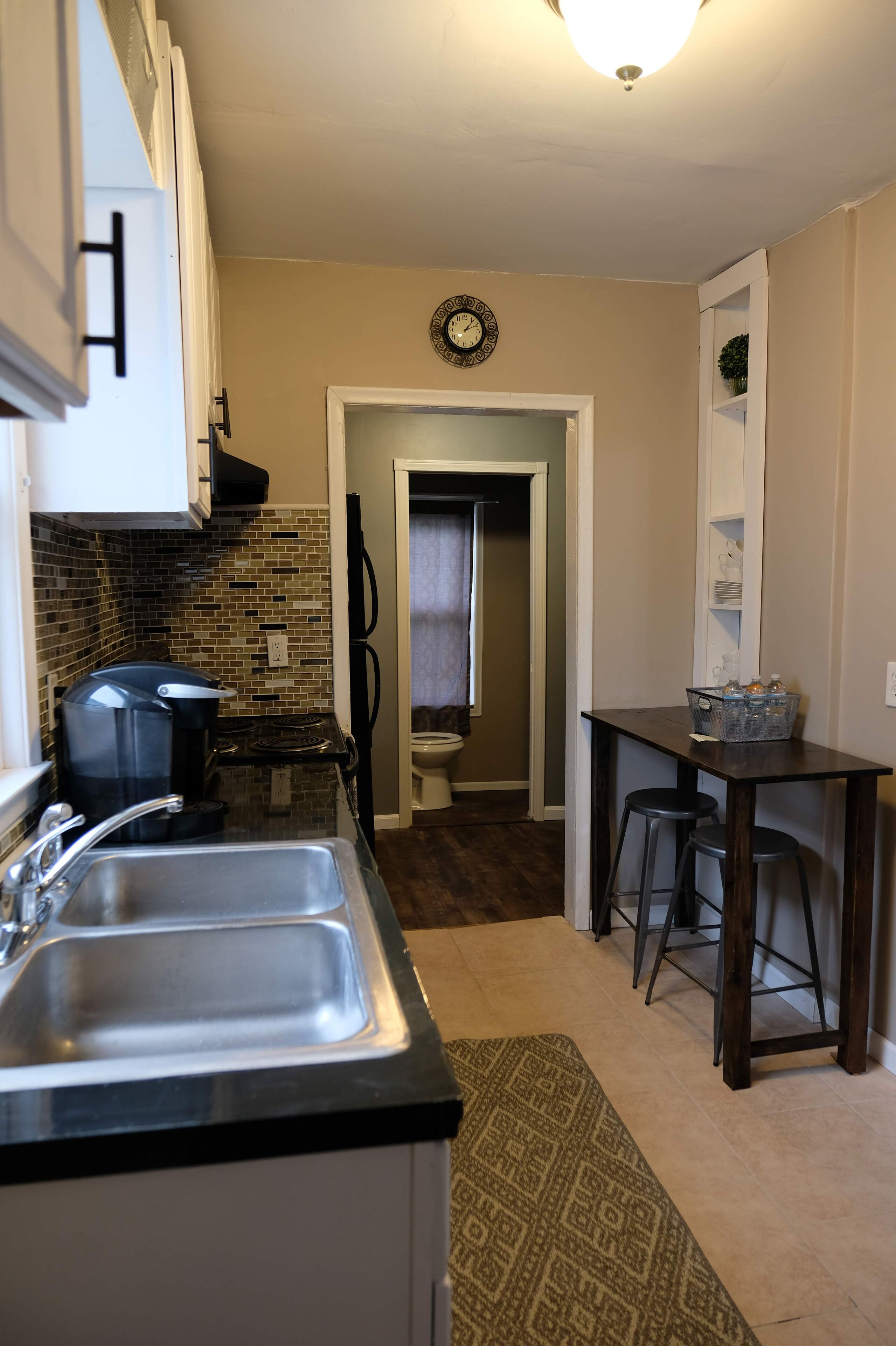 Entire 2 Bedroom, 1.5 bath Home in Trenton