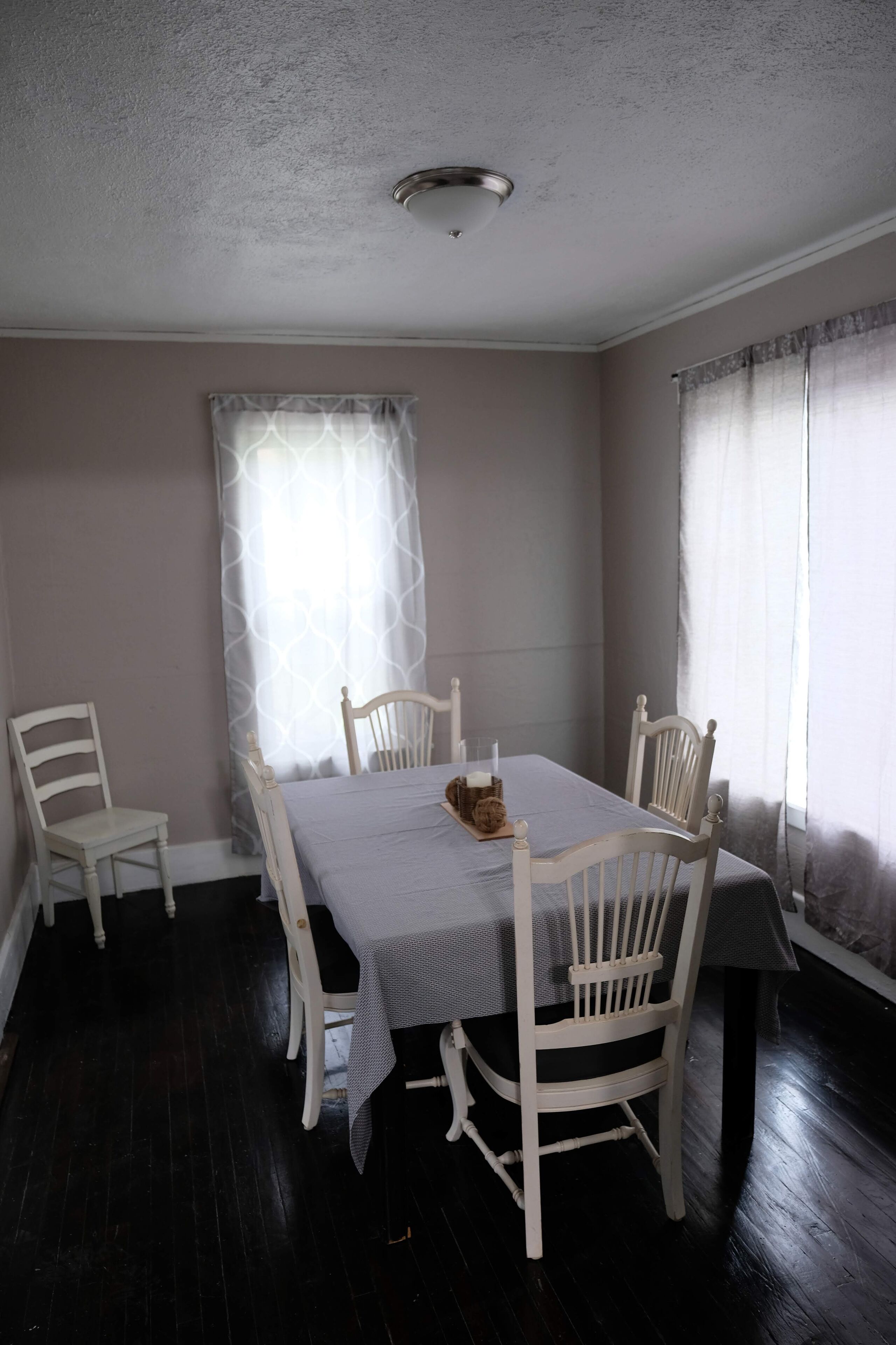 Entire 2 Bedroom, 1.5 bath Home in Trenton