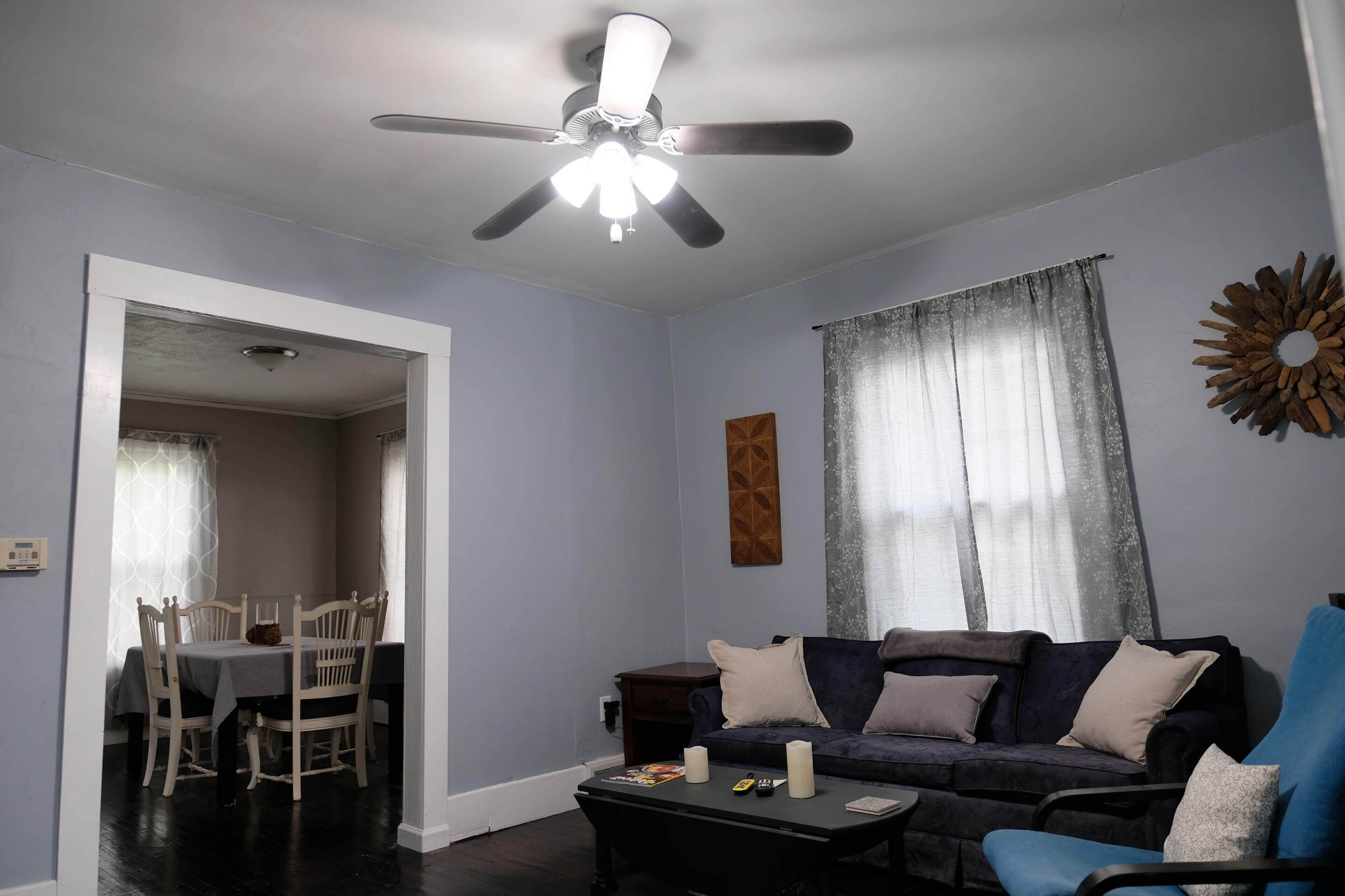 Entire 2 Bedroom, 1.5 bath Home in Trenton