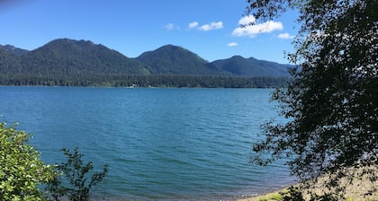 Quinault Cottage am See
