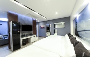 Suite | Skrivebord, gratis Wi-Fi, adgang for kørestole