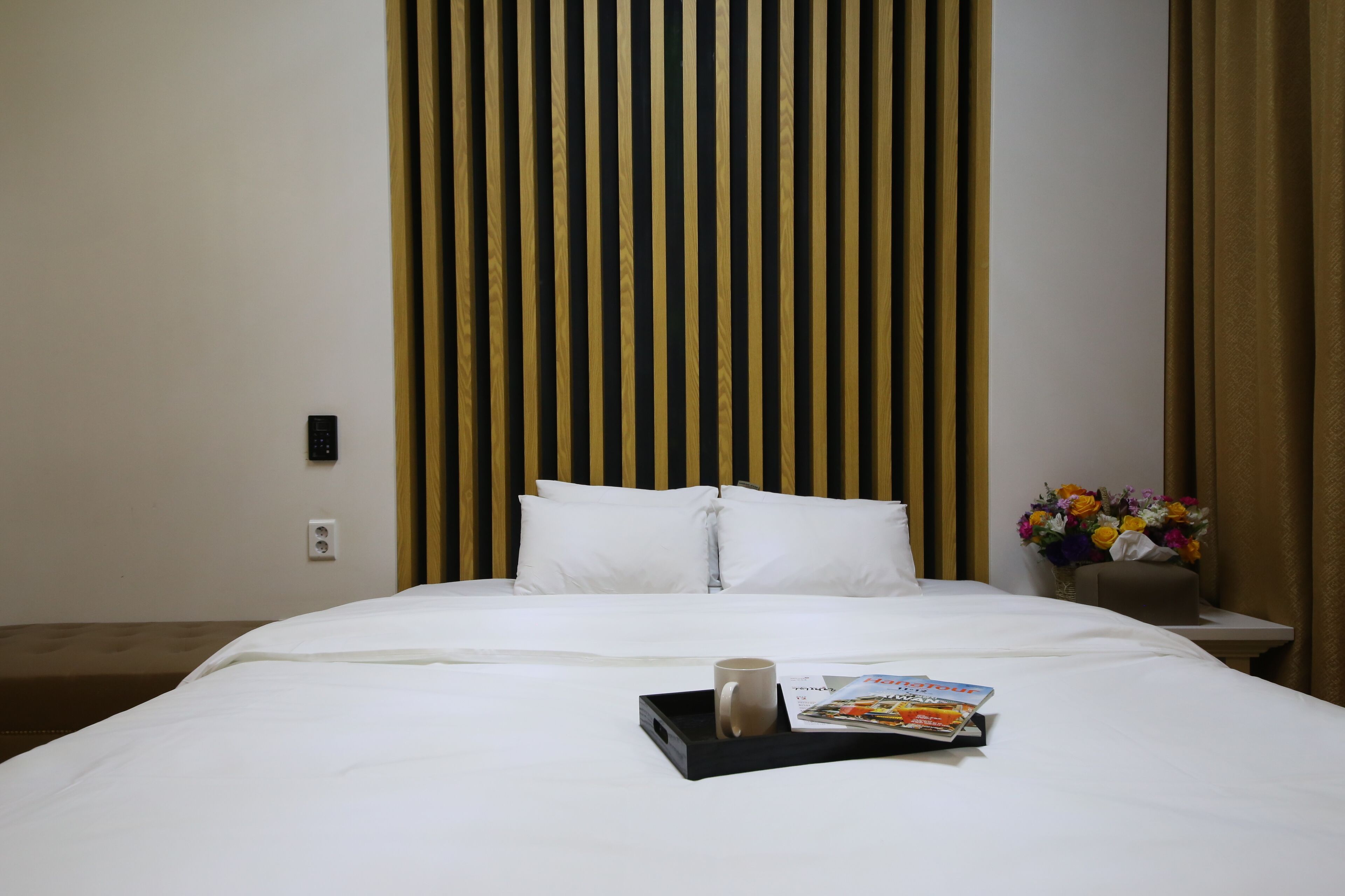 standard room | desk, free wifi, wheelchair access