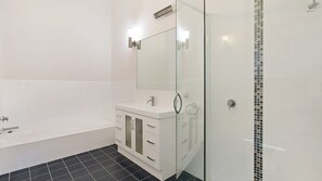Shower - Bayview Ringlands - Enjoy this relaxing escape (Narooma)