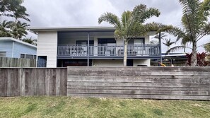 Unclassified image, 3 of 13, button - JJ s Holiday House - River views and ocean breezes await (WOOLI)