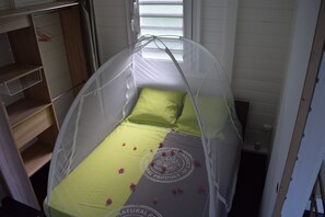 2 chambres, fer et planche à repasser, lit parapluie, Wi-Fi gratuit