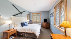 2 habitaciones, escritorio, tabla de planchar con plancha y wifi 