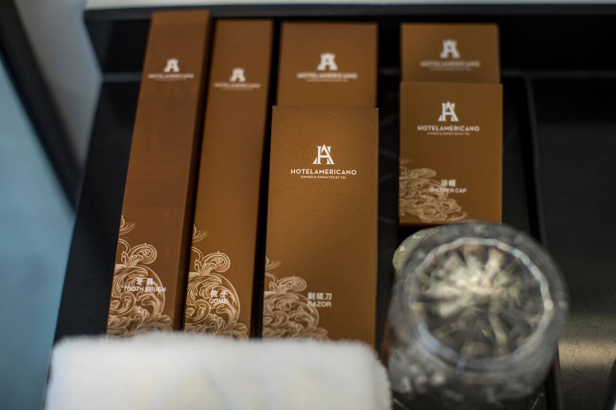 shower, rainfall showerhead, free toiletries, hair dryer