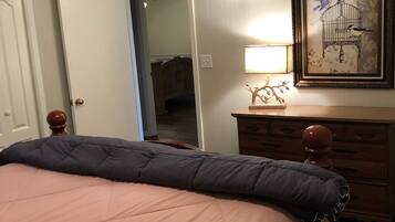 3 Schlafzimmer, Bügeleisen/Bügelbrett, Reisekinderbett, kostenloses WLAN