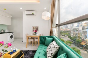 Children’s play area – outdoor - Diamond Luxury Millennium (Ho Chi Minh City)