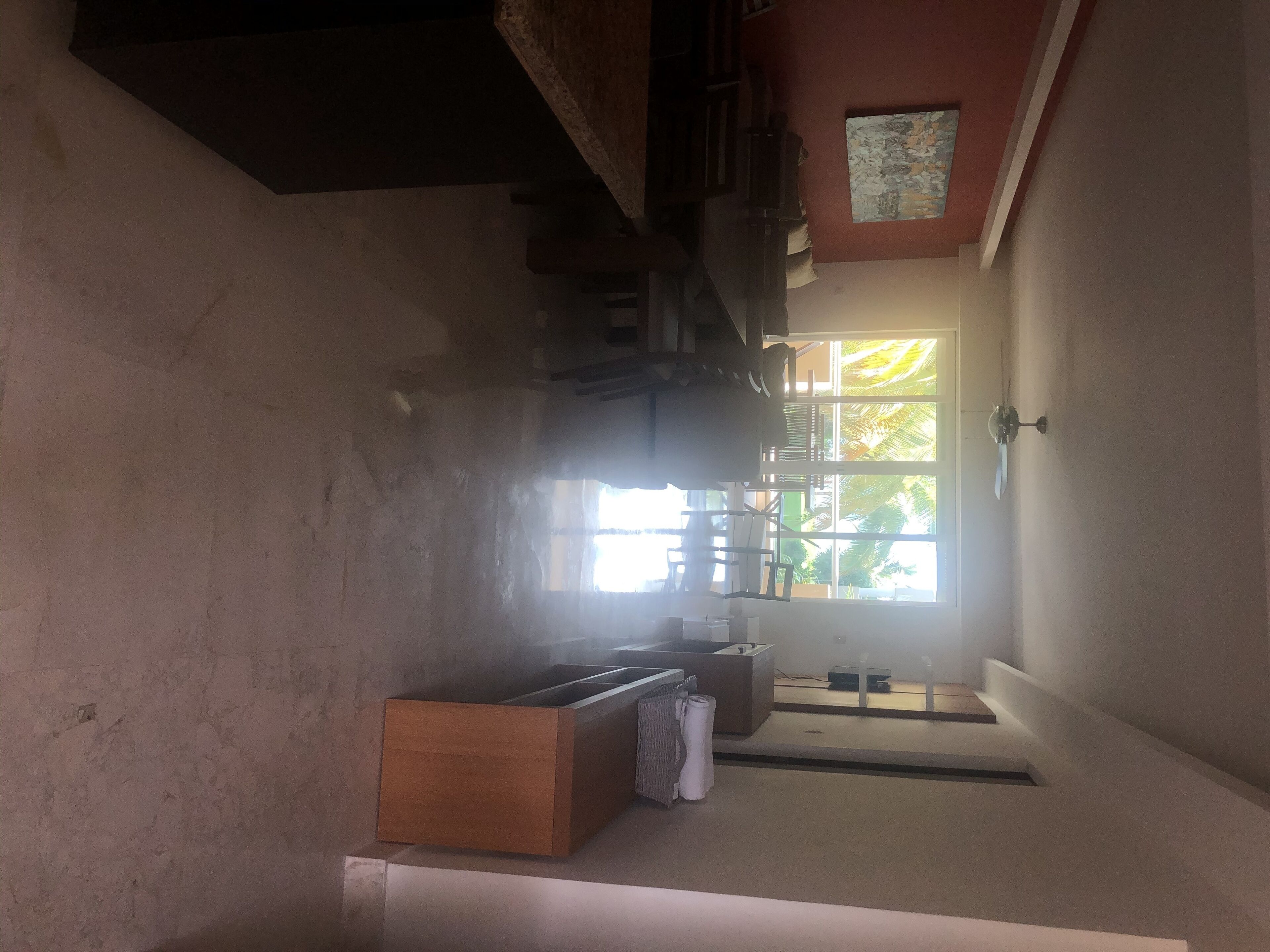 Luxurious beachfront apartment 306