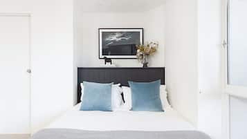 Apartment | 1 bedroom, individually decorated, individually furnished, desk