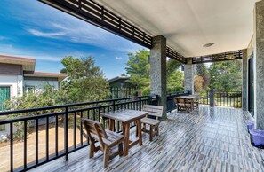 Studio, 1 giường cỡ king, hiên | Hiên