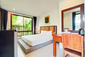 1 bedroom, desk, laptop workspace, free WiFi - Sunny Resort Lake House (Koh Samui)