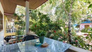 Bungalow, 2 Bedrooms, Garden View | Terrace/patio