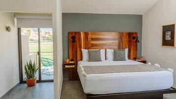 Chambre Double Deluxe | Literie de qualité supérieure, couette en duvet d'oie