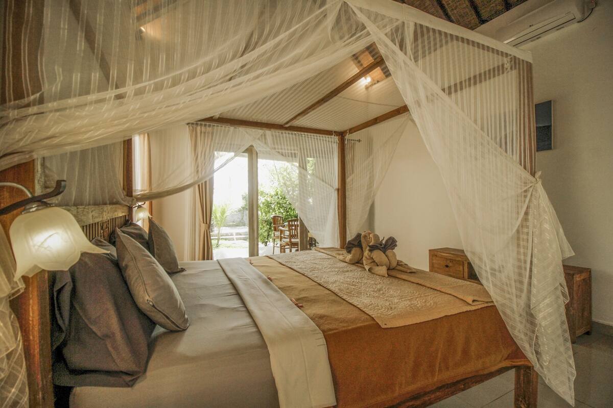 Kamar Quadruple Deluks | Tirai kedap cahaya, Wi-Fi gratis, dan seprai linen