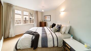 Comfort House, 3 Bedrooms | 3 bedrooms, individually decorated, individually furnished