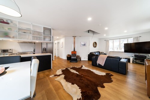 Picturesque Home in Historical Arrowtown