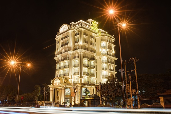Front of property - evening/night