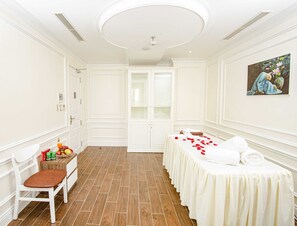 Massage Thái, dịch vụ massage 