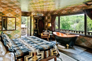 1 Schlafzimmer, hochwertige Bettwaren, Daunenbettdecken