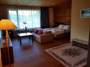 Suite | Iron/ironing board, free WiFi, bed sheets - Hotel Tetnuldi (Mestia)