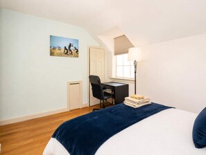 4 chambres, bureau, fer et planche à repasser, Wi-Fi
