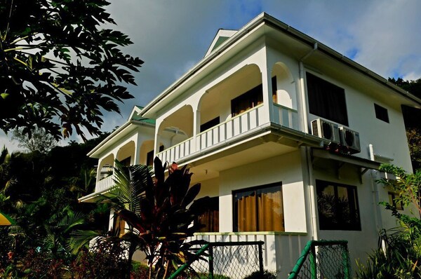 Evergreen Apartments - Seychelles