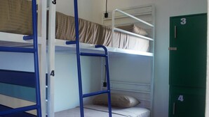 Standard Room | 1 bedroom, free WiFi - Hangover Hostels Arugam Bay (Arugam Bay)