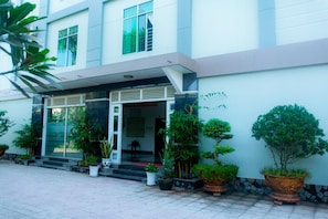 Exterior - Khach San Truong Thinh (Ben Tre)