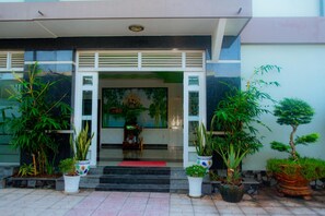 Exterior - Khach San Truong Thinh (Ben Tre)