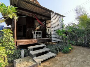 Desk, free WiFi, bed sheets - Sleep Whale Lanta (Ko Lanta)