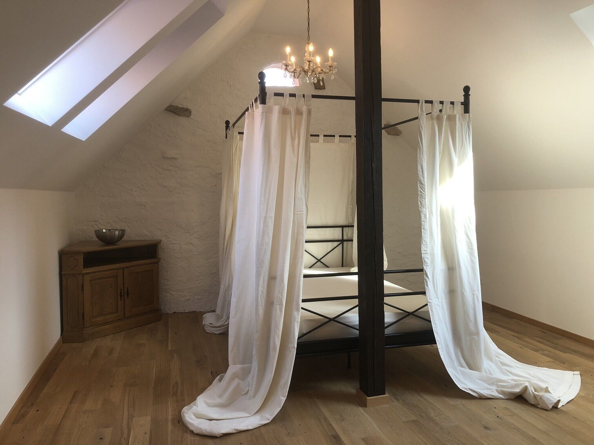 Generous living in the Quetschekuchestubb