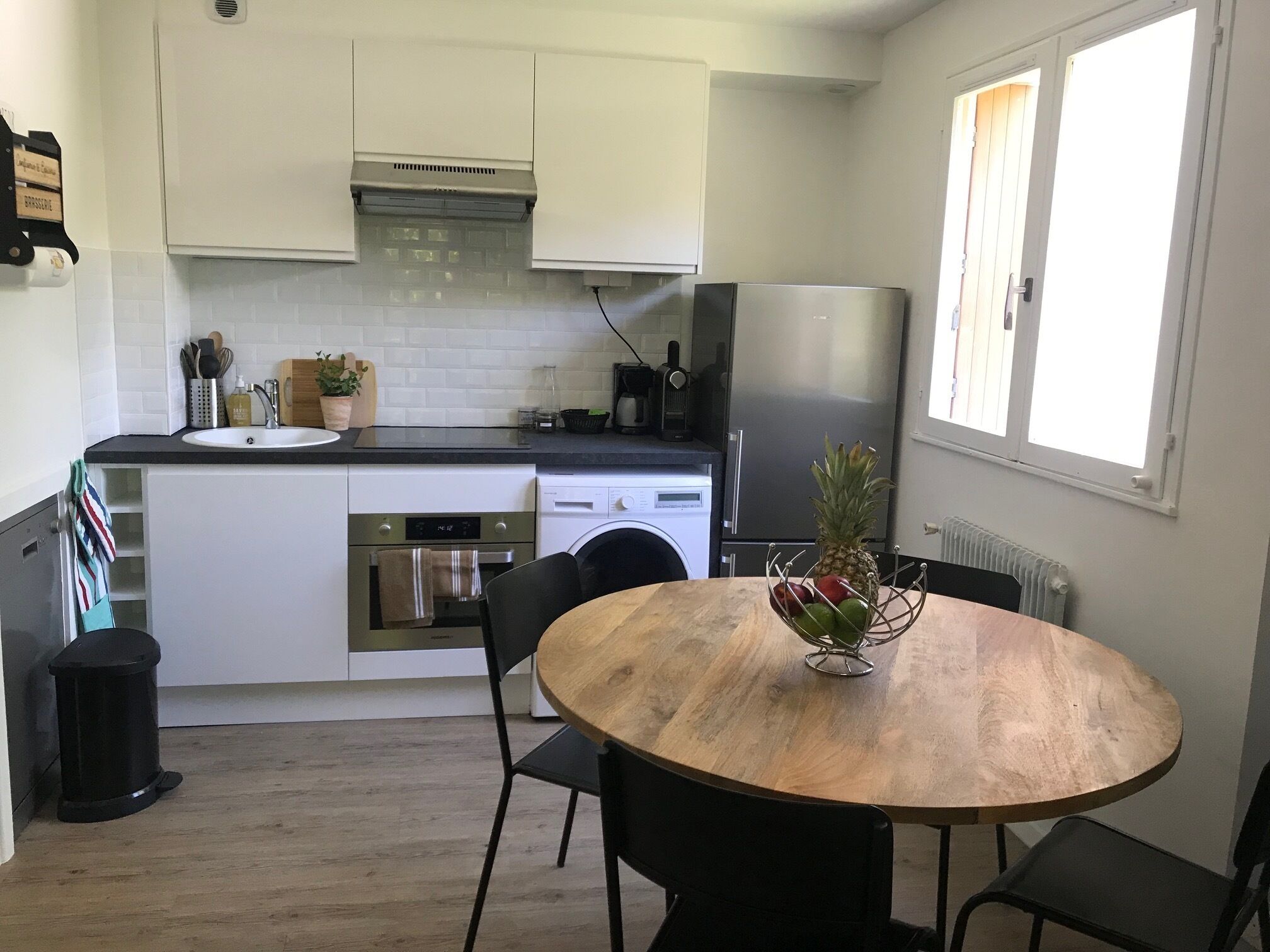 Le Nid de la Piraz, parking and balcony!