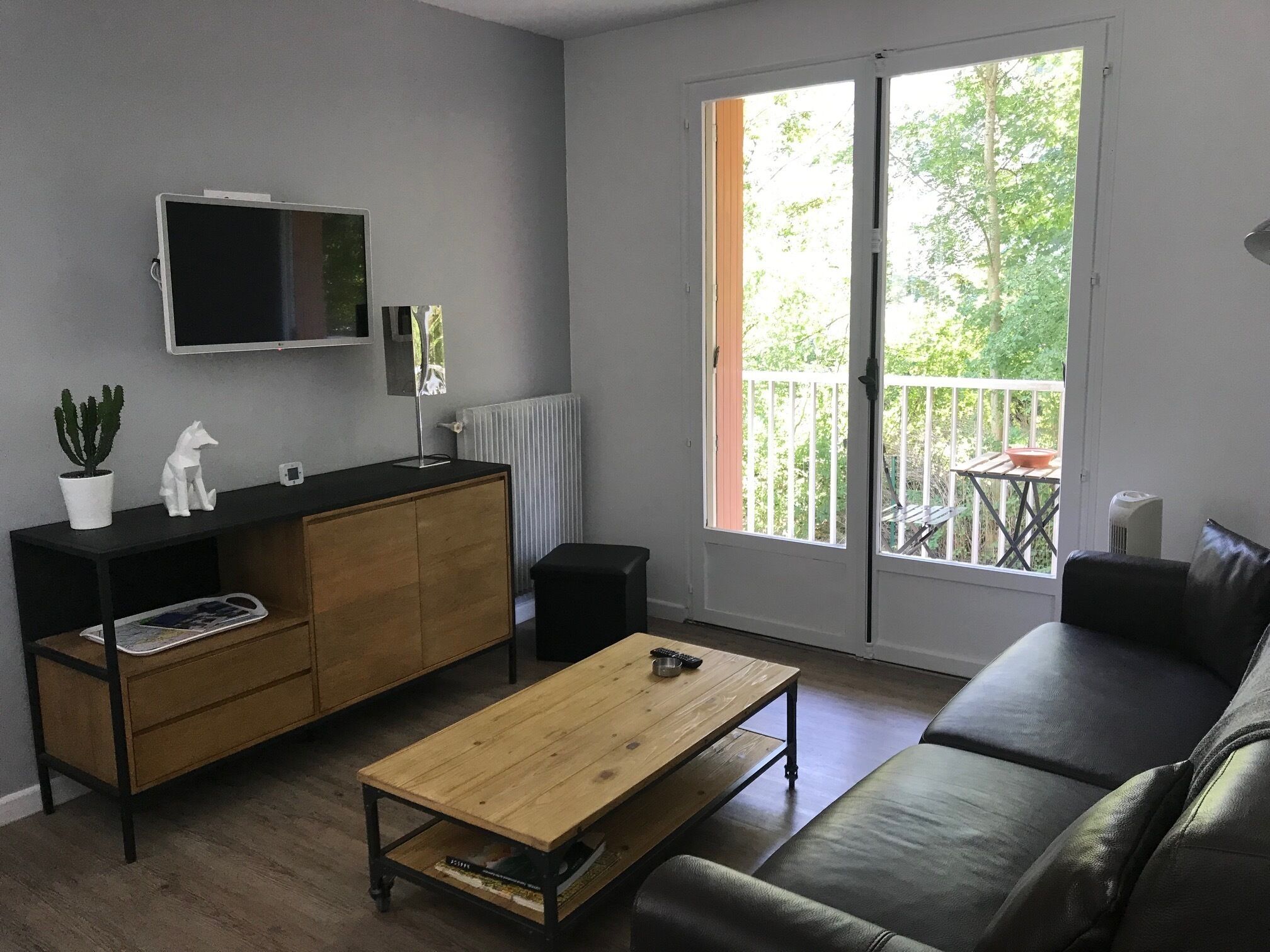 Le Nid de la Piraz, parking and balcony!