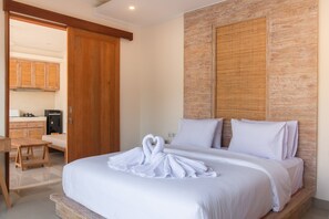 1 bedroom, premium bedding, iron/ironing board, free WiFi - Taman Sari Pengubengan Villa (Kerobokan)