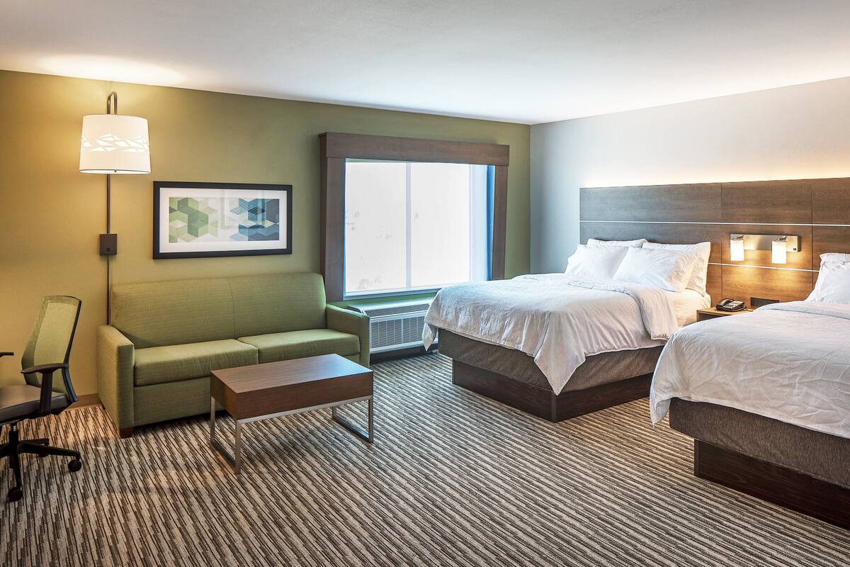 suite, 2 queen beds | 1 bedroom, in-room safe, blackout curtains, soundproofing