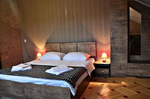 Soundproofing, iron/ironing board, free WiFi, bed sheets