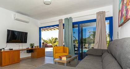 Villa Cangrejita with Private Pool Playa Blanca By PVL